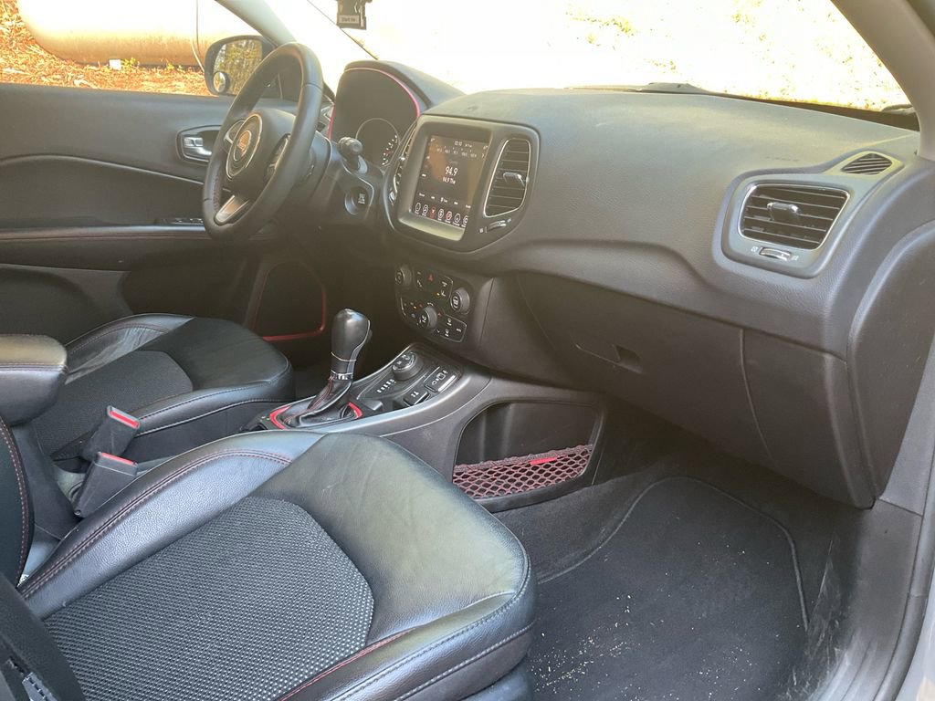 Used 2021 Jeep Compass Trailhawk image 11