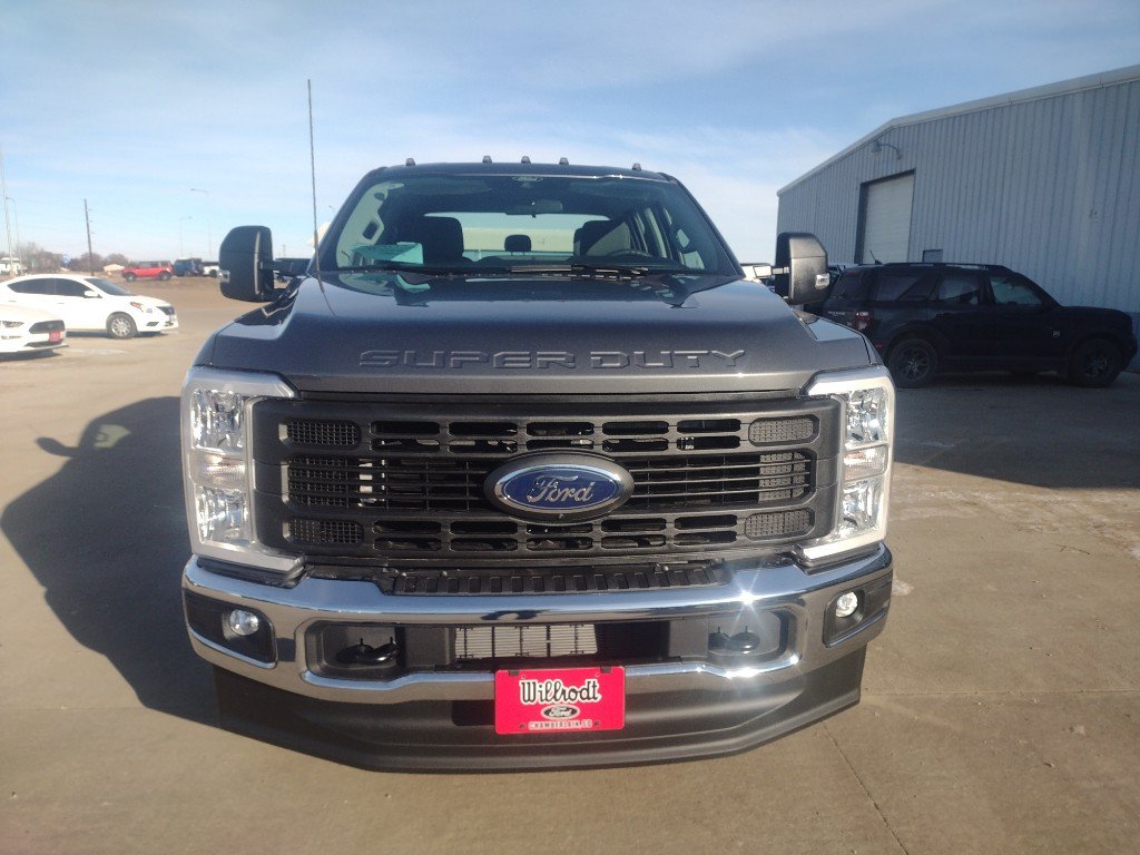 New 2026 Ford F350 XL w/ 360-Degree Camera Package AWD/4WD image 3