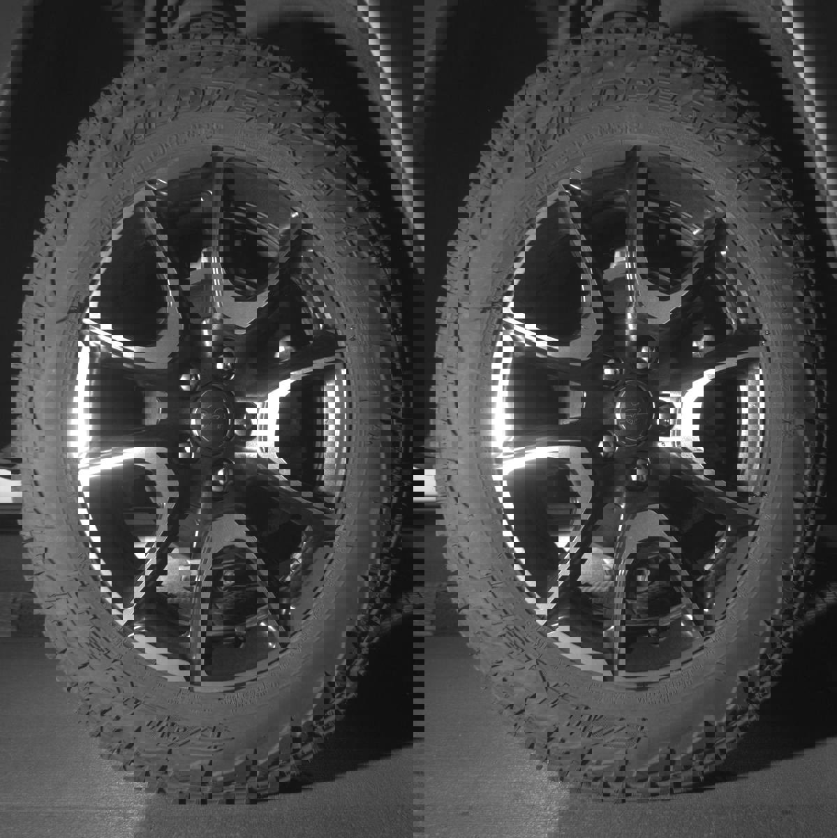 Used 2025 Jeep Compass Trailhawk image 12