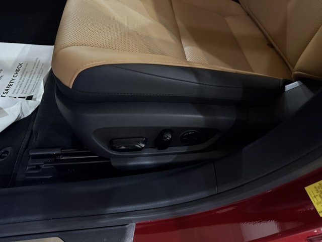 Used 2025 Lexus ES 300h w/ Premium Package image 23