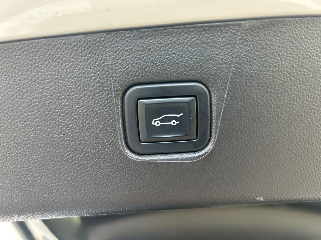 Used 2023 Chevrolet Blazer LT w/ Convenience Package image 34