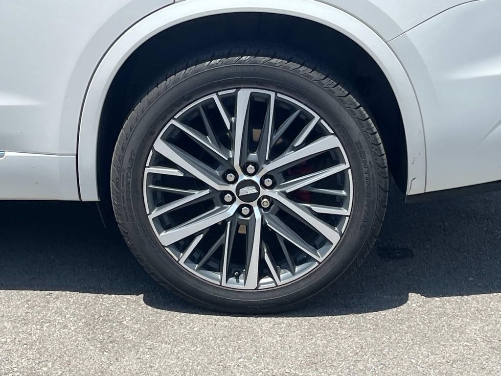 Certified 2024 Cadillac XT6 Sport w/ LPO, Floor Liner Package AWD/4WD image 13