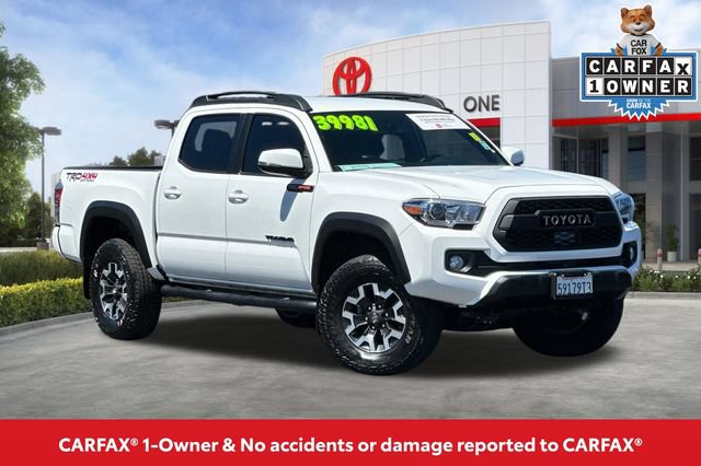 Certified 2023 Toyota Tacoma TRD Off-Road w/ Technology Package AWD/4WD image 2