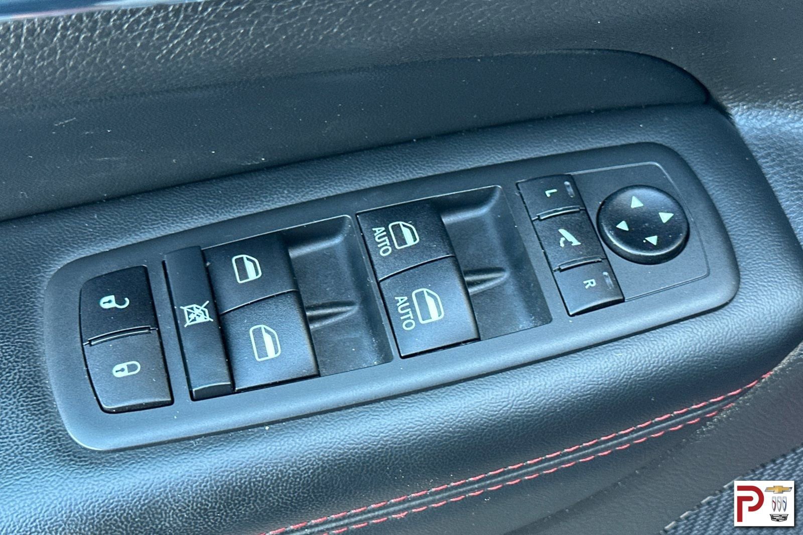 Used 2021 Jeep Grand Cherokee Trailhawk w/ Trailhawk Luxury Group image 13