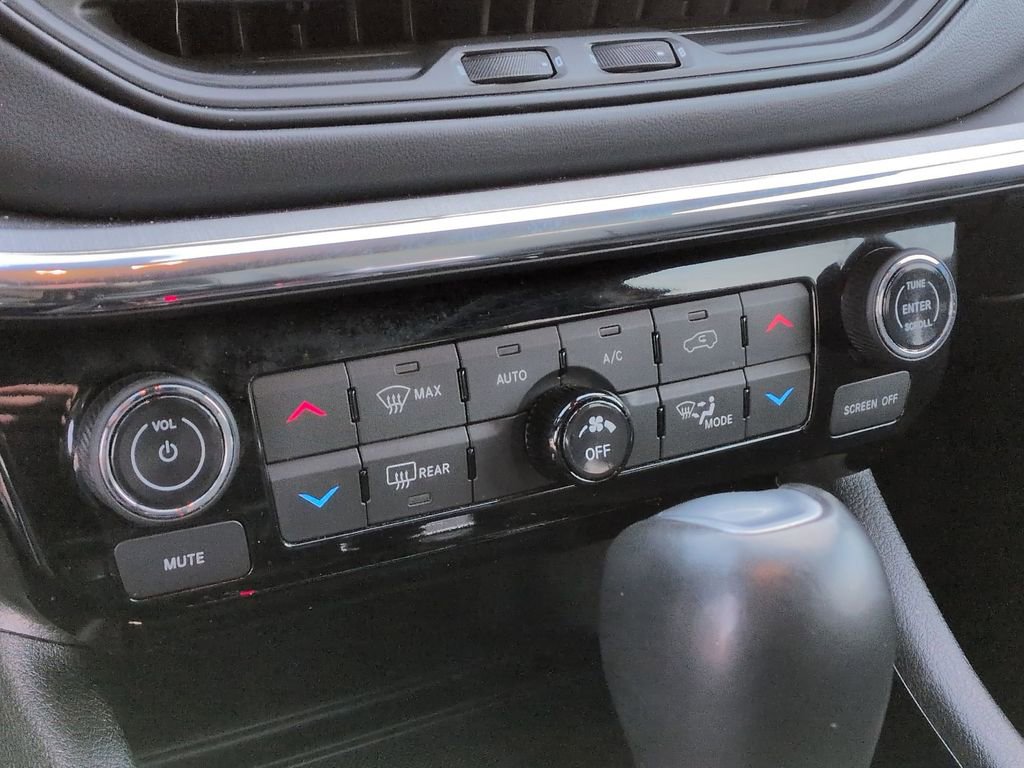 Used 2022 Jeep Compass Limited w/ (RED) Package image 24