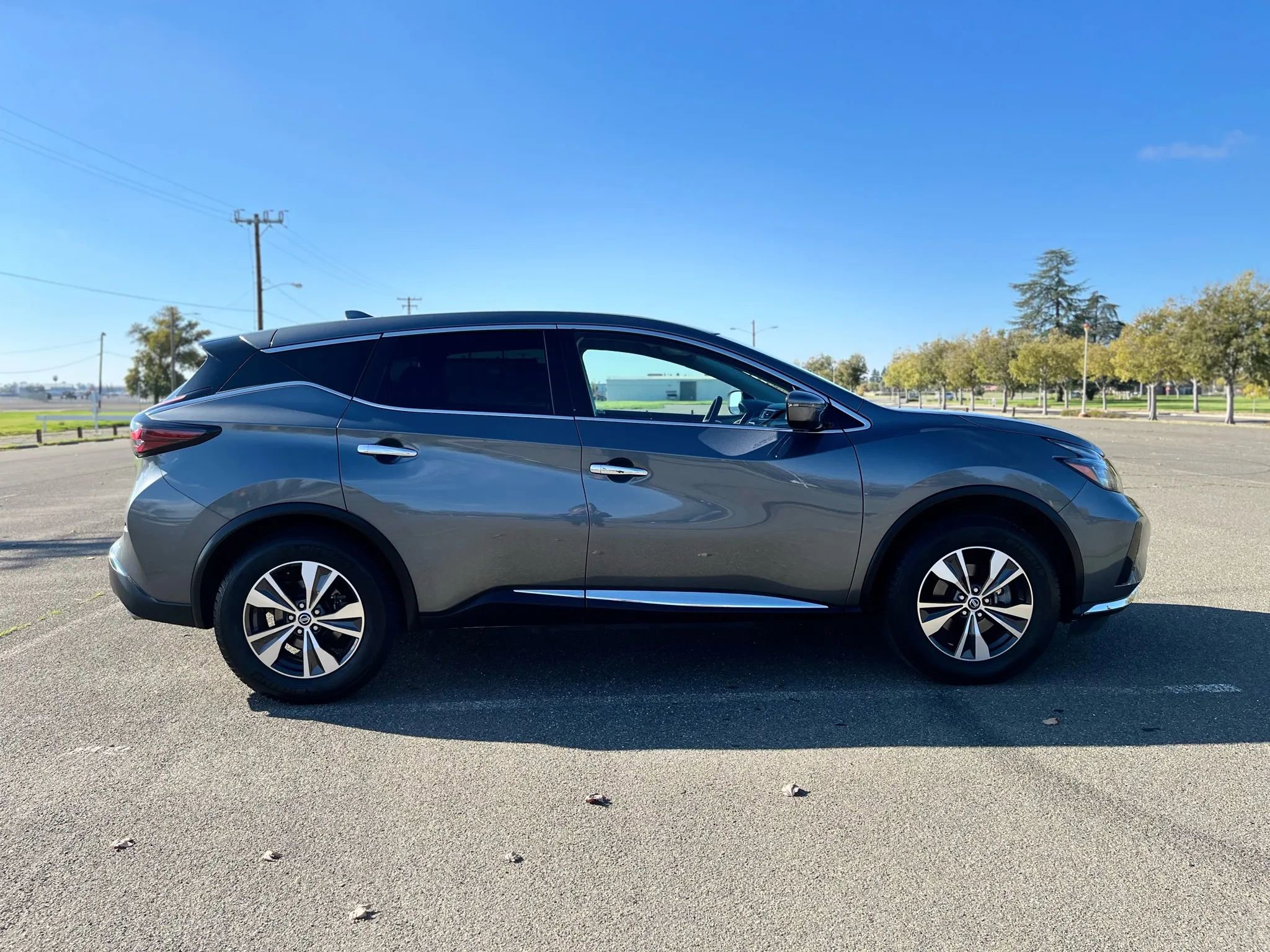 Used 2019 Nissan Murano S image 4
