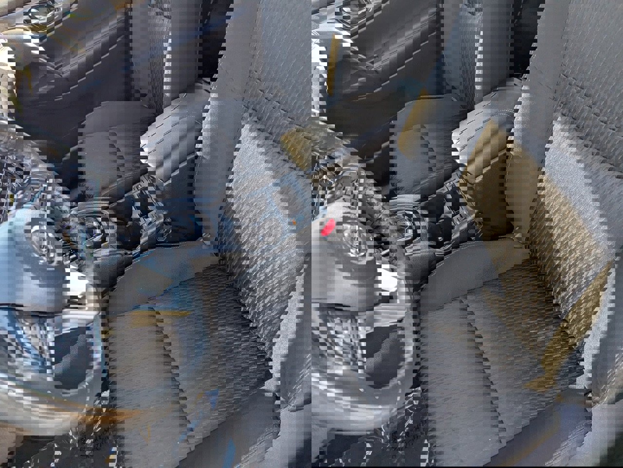 Used 2018 Nissan Rogue SV image 20