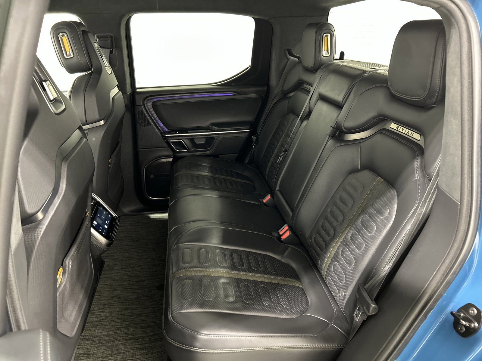 Used 2023 Rivian R1T Adventure image 21