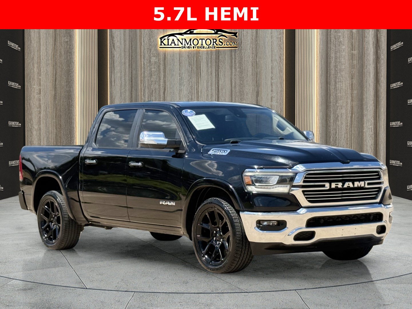 Used 2019 RAM 1500 Laramie RWD image 1