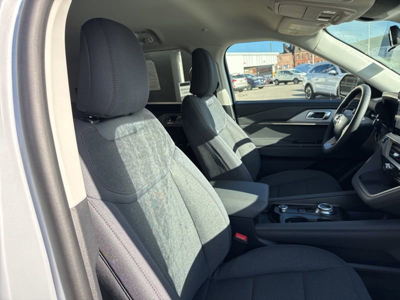 New 2026 Ford Explorer Active image 18