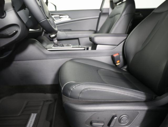 New 2026 Kia Sportage SX image 11