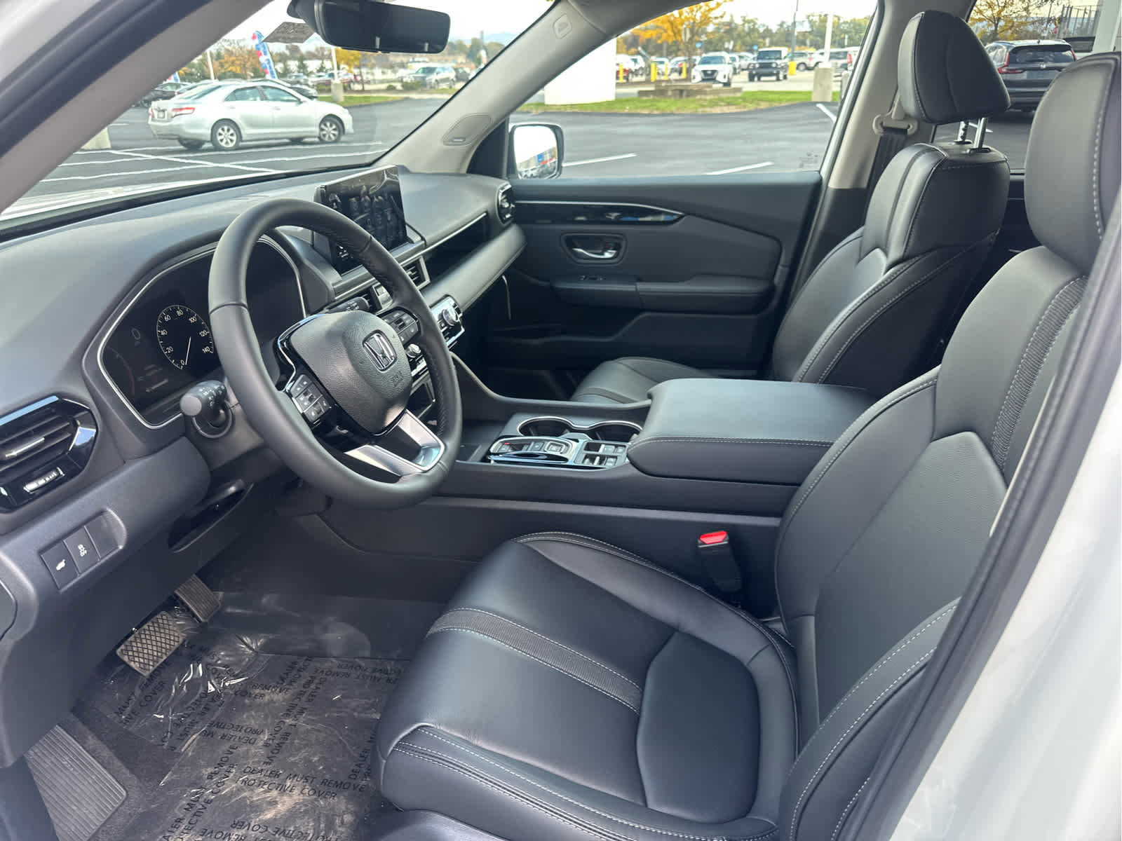 New 2025 Honda Pilot Touring image 23