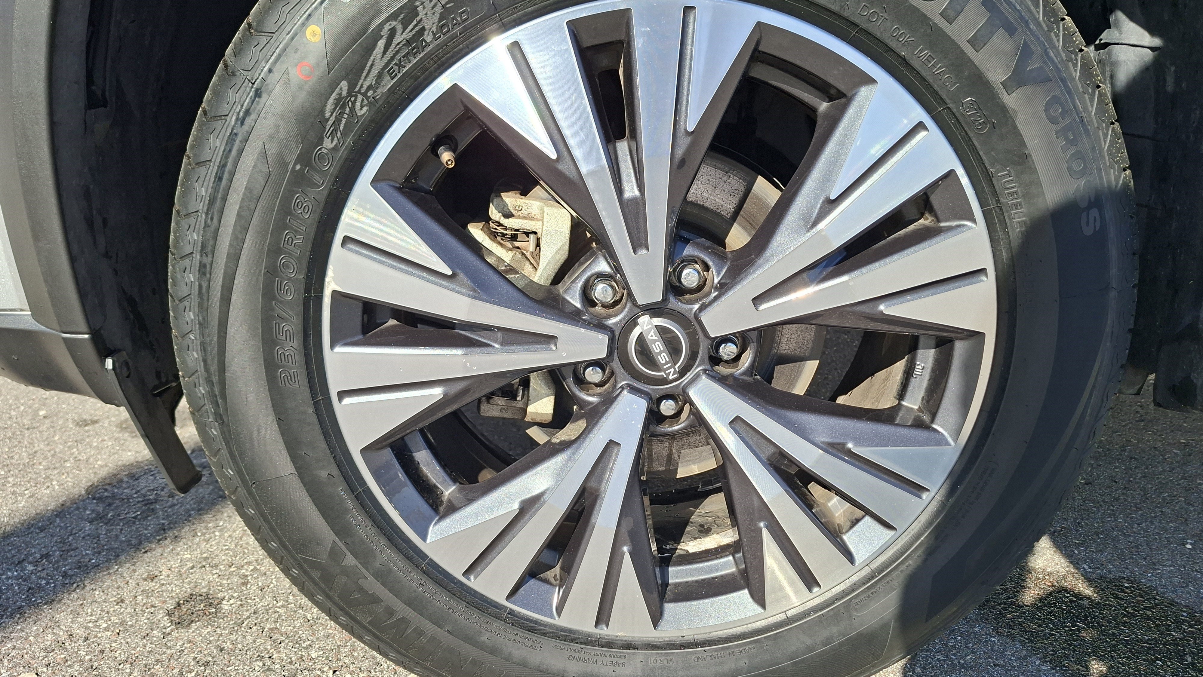 Certified 2023 Nissan Rogue SV image 24