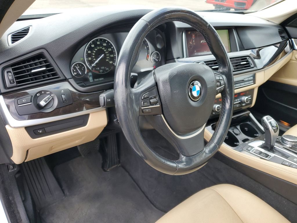 Used 2016 BMW 528i xDrive Sedan image 8