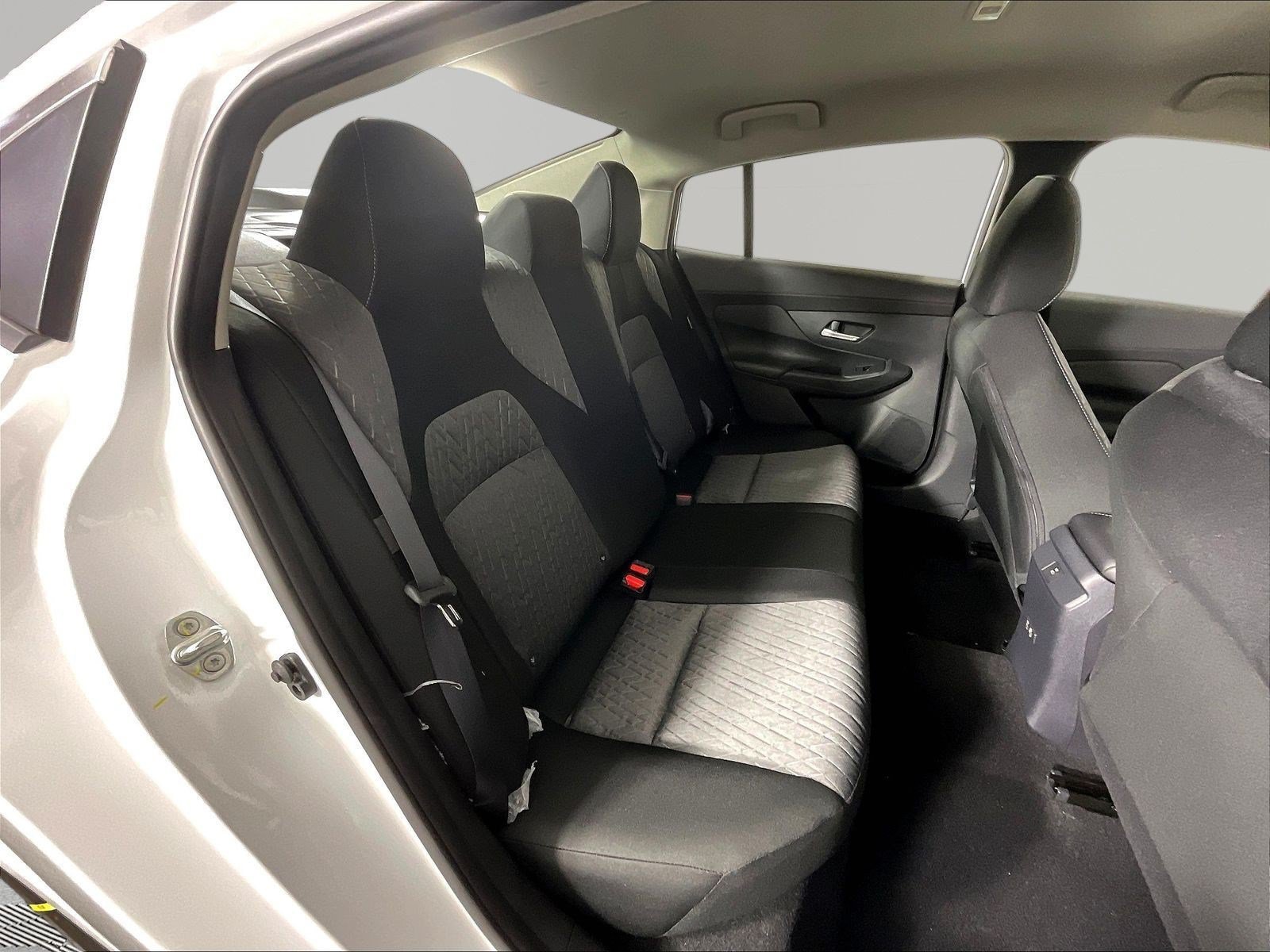 New 2026 Nissan Sentra SV w/ SV Convenience Package FWD image 19