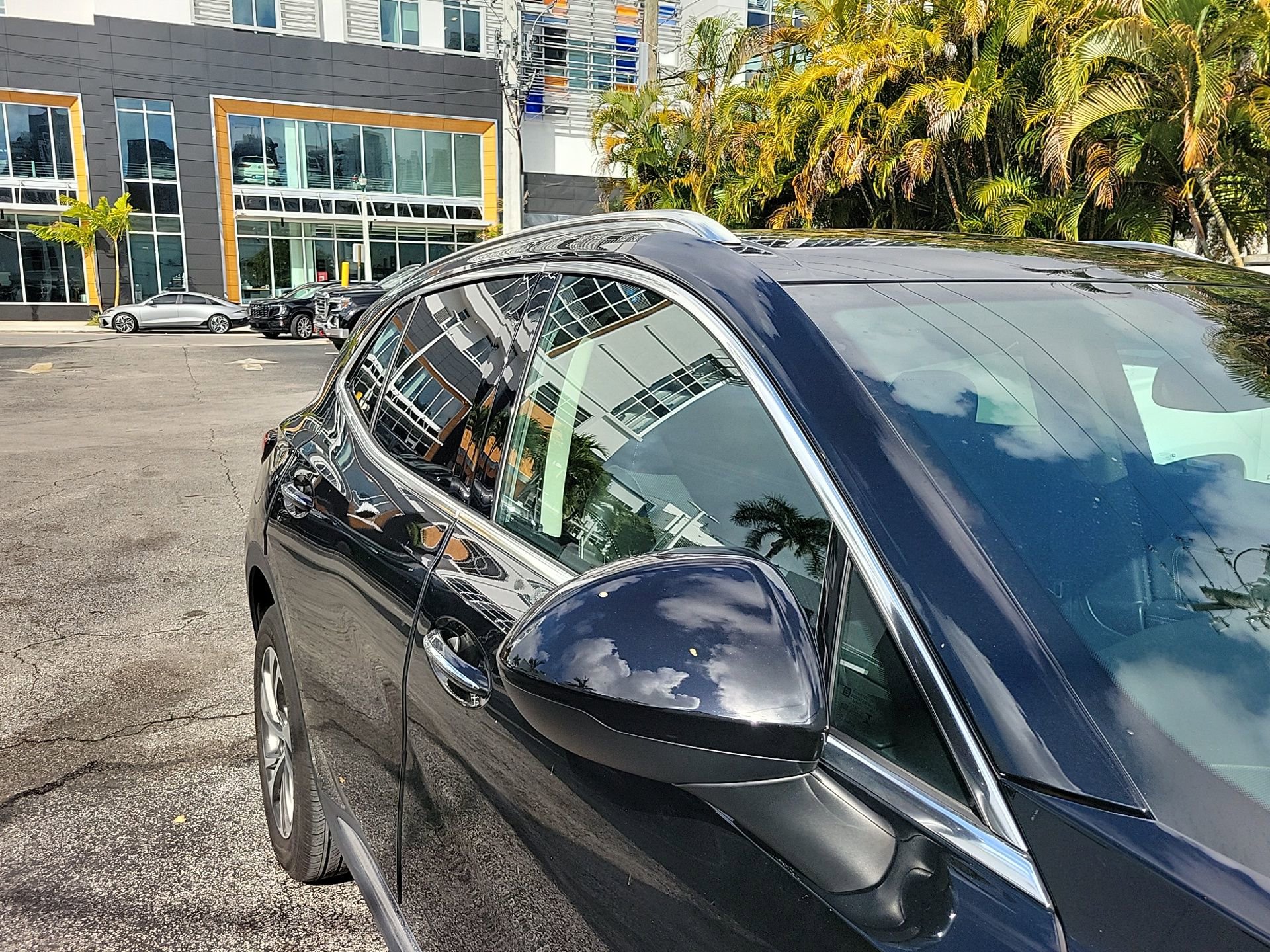 Used 2023 Buick Envision Essence image 9