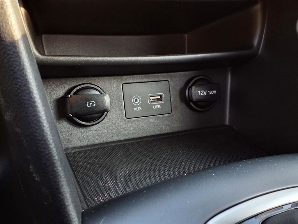 Used 2021 Hyundai Kona SEL w/ Cargo Package image 22