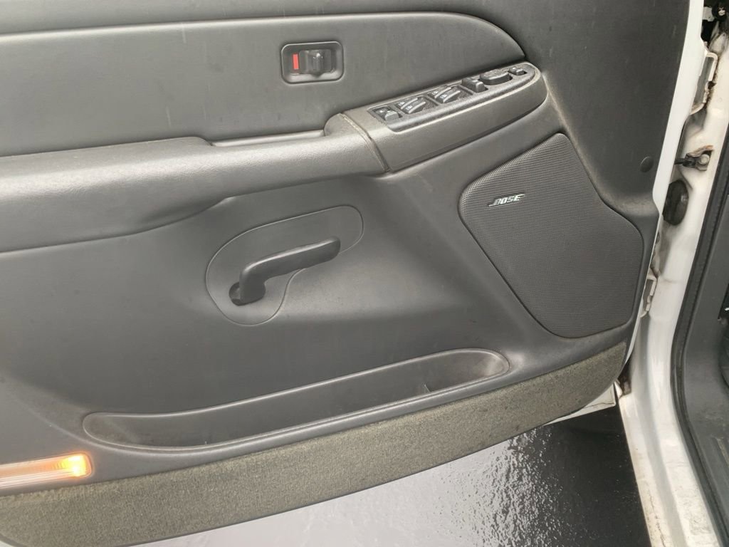 Used 2005 Chevrolet Silverado 1500 LS image 9