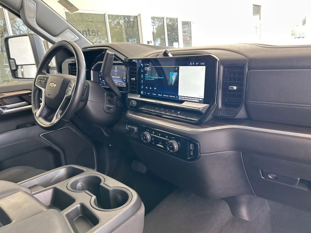 Used 2024 Chevrolet Silverado 2500 LT image 26