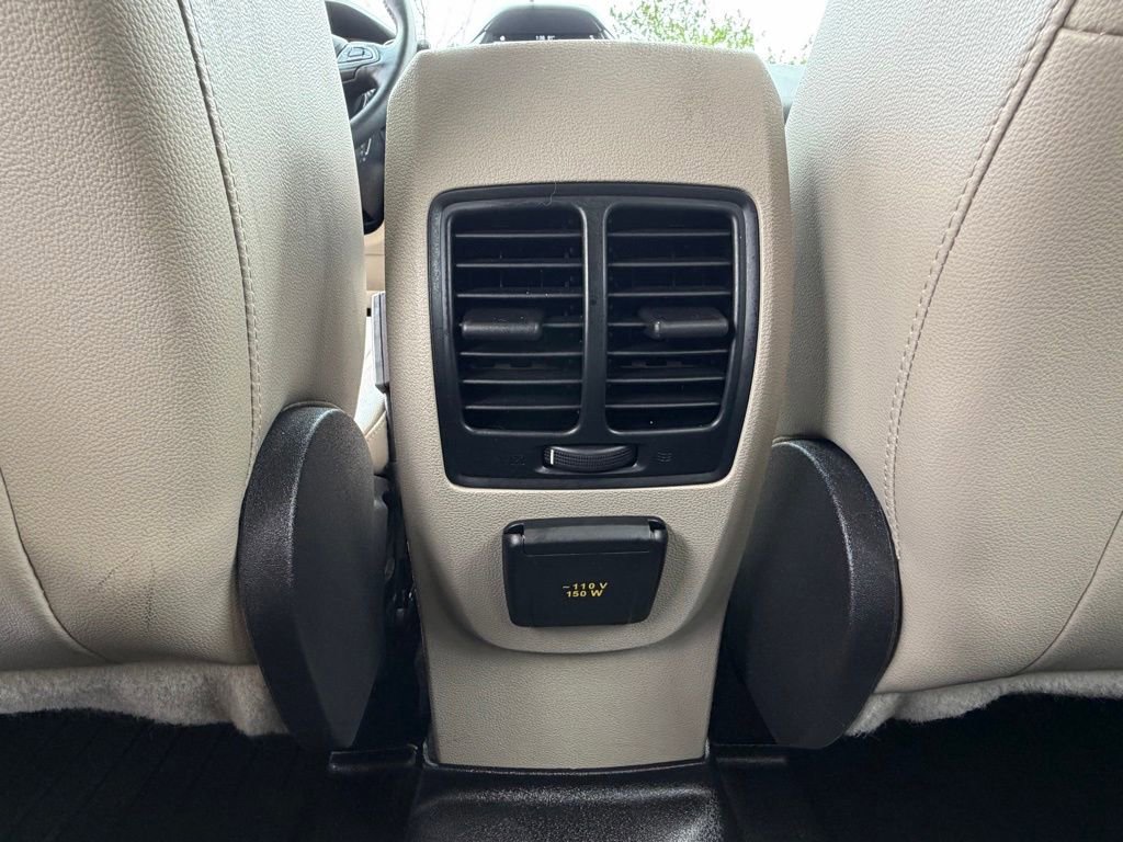 Used 2019 Ford Escape Titanium AWD/4WD image 31