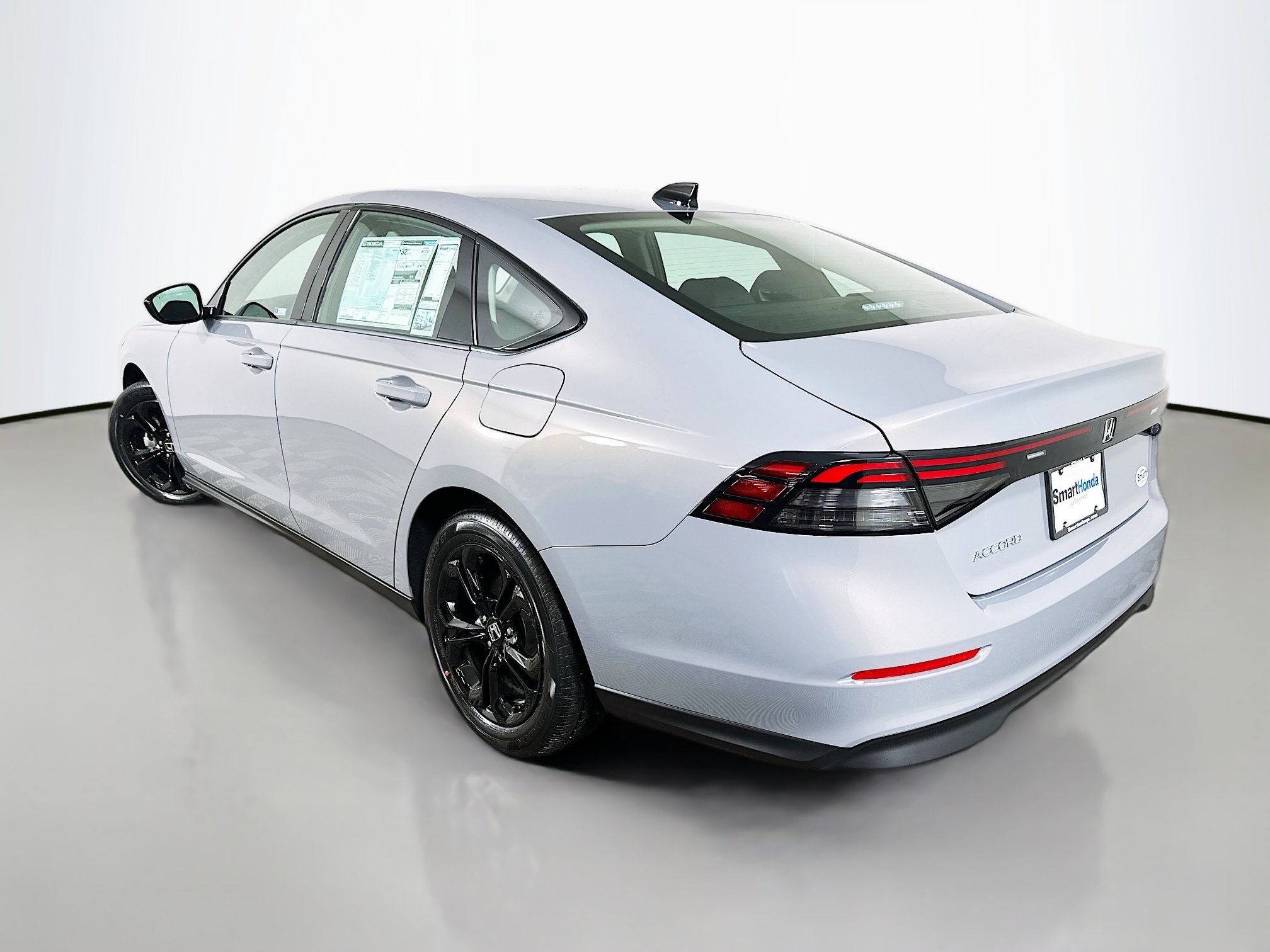 Used 2025 Honda Accord SE image 5