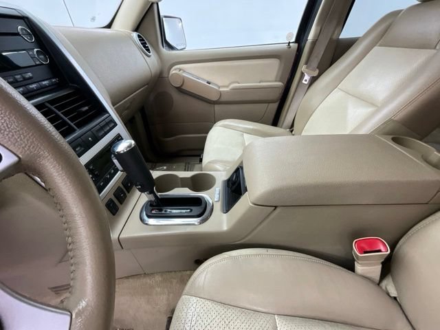 Used 2010 Mercury Mountaineer AWD image 16