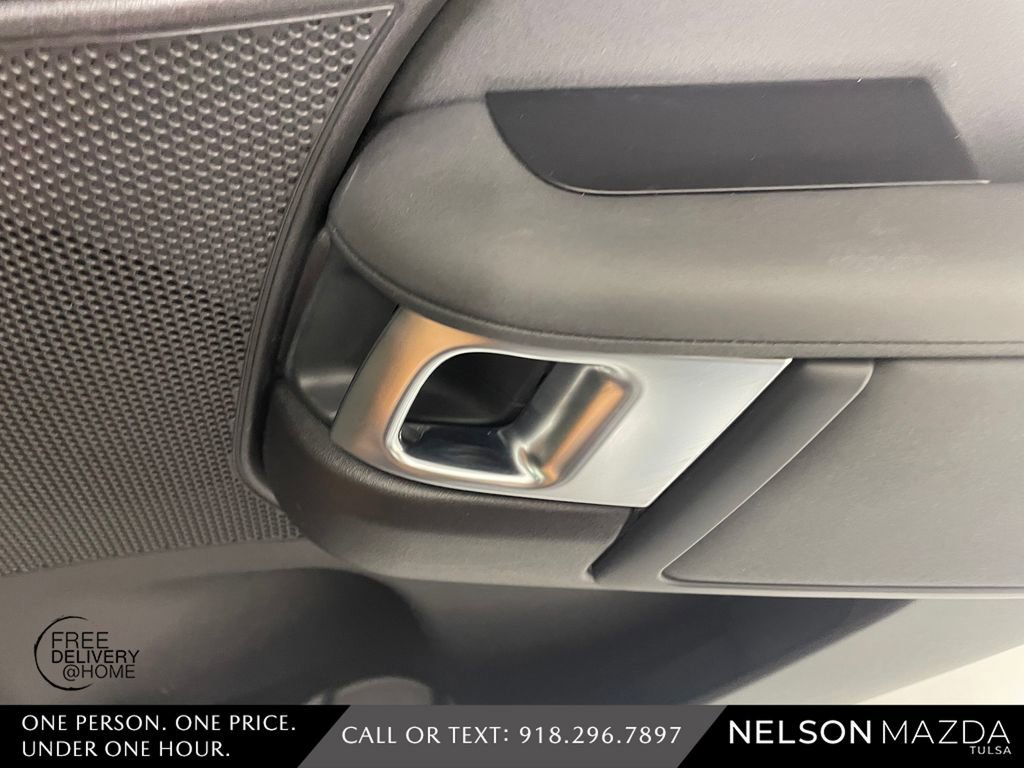 Used 2018 Land Rover Discovery HSE image 41