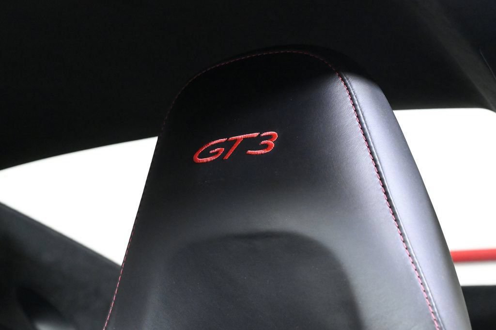 Certified 2018 Porsche 911 GT3 RWD image 19