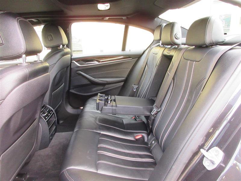 Used 2018 BMW 540i xDrive image 26