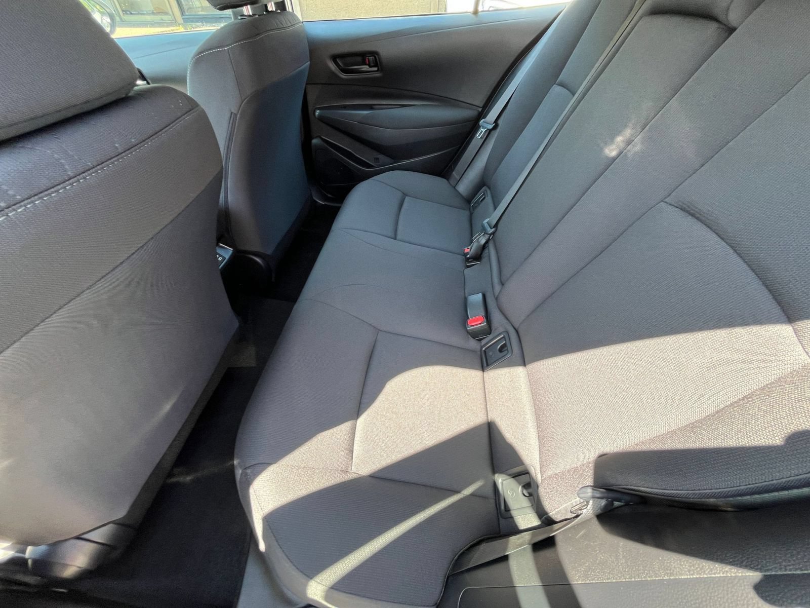 Used 2025 Toyota Corolla LE FWD image 25