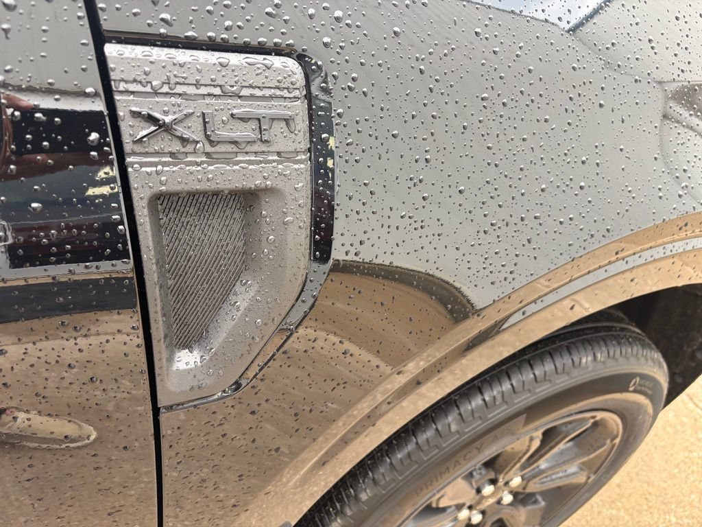 Used 2024 Ford Maverick XLT w/ XLT Luxury Package AWD/4WD image 7
