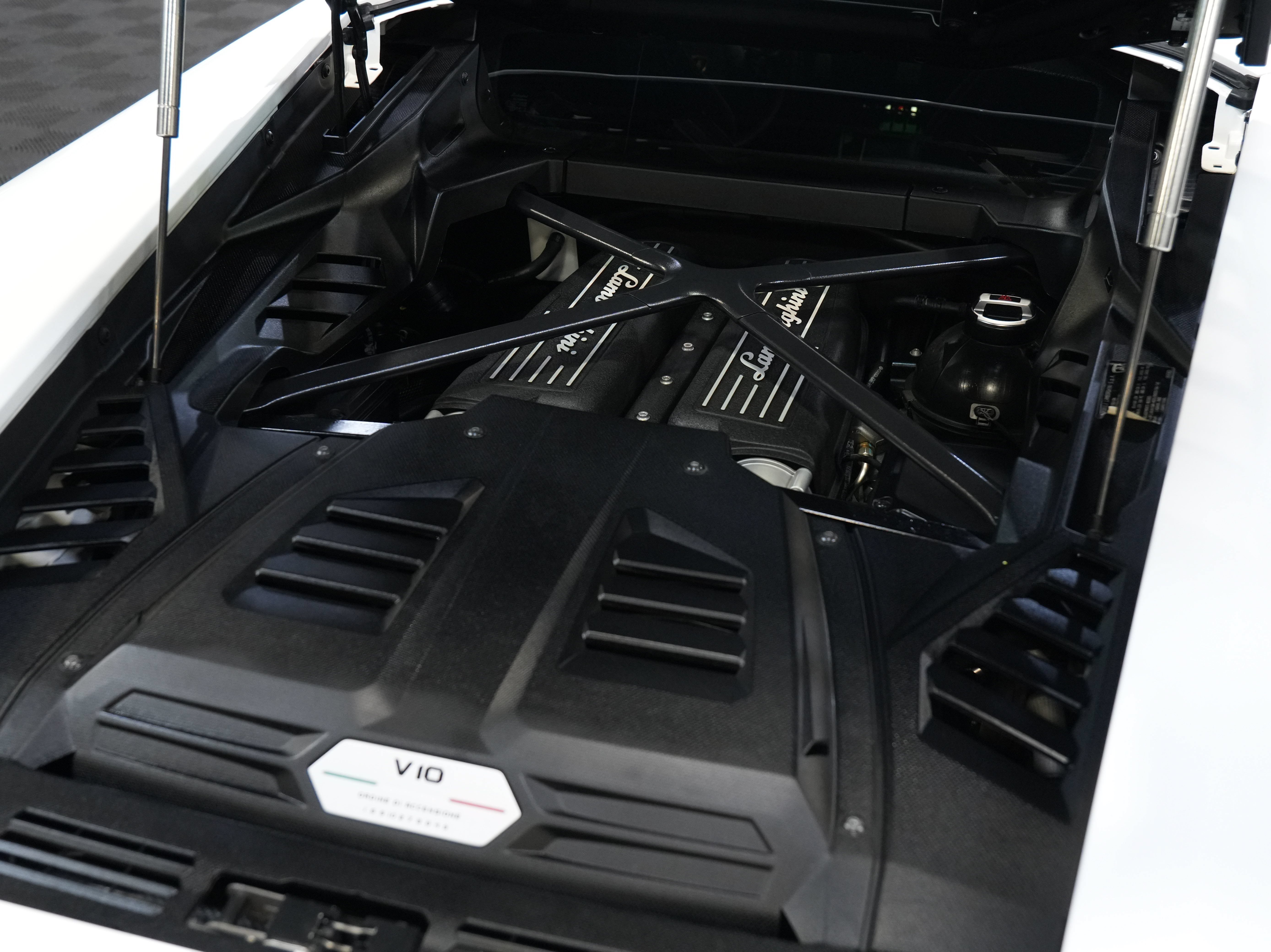 Used 2020 Lamborghini Huracan EVO AWD/4WD image 47