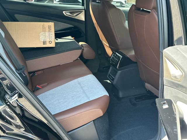 New 2026 Volkswagen ID.4 Pro RWD image 15