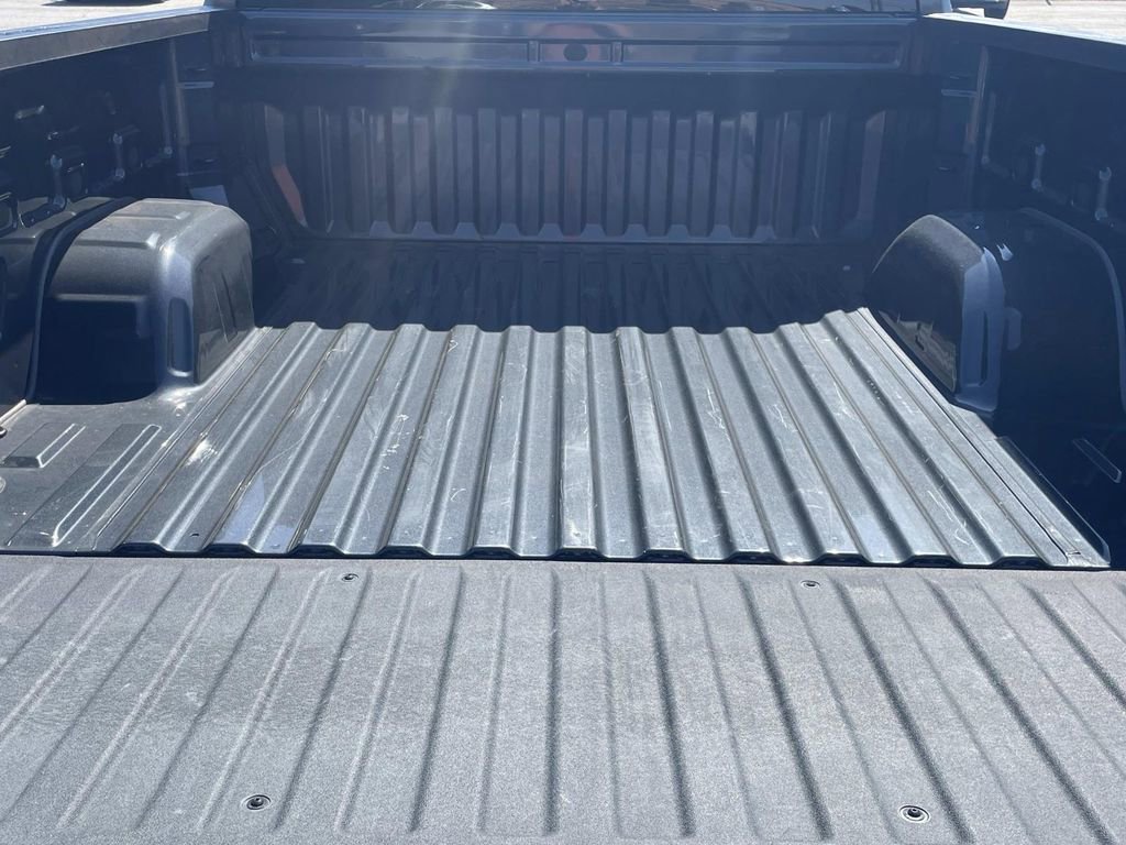 Used 2021 Chevrolet Silverado 1500 RST w/ LPO, Blackout Package image 12