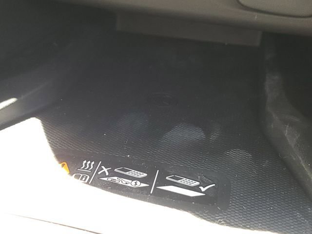 Used 2025 Buick Envista Preferred w/ Convenience II Package image 21