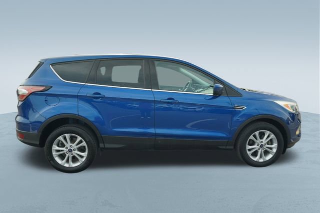 Used 2017 Ford Escape SE w/ SE Cold Weather Package image 10