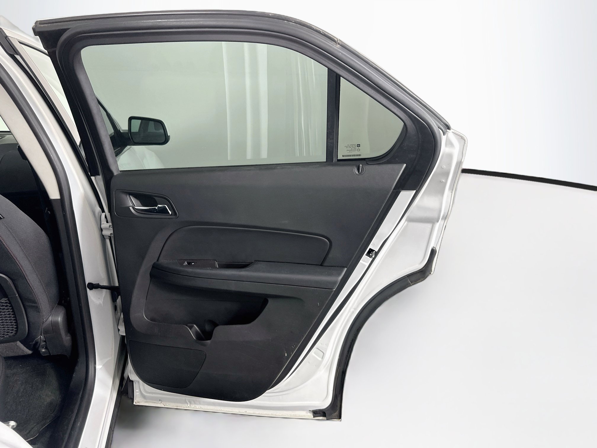 Used 2015 Chevrolet Equinox LT w/ Driver Convenience Package FWD image 27