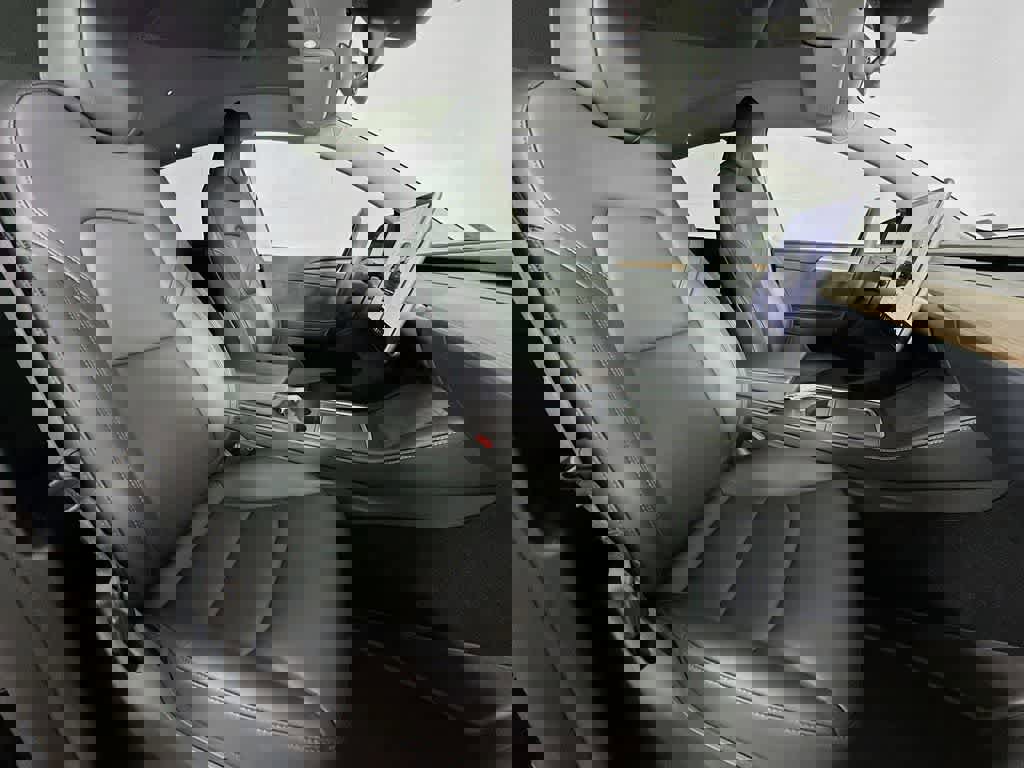 Used 2024 Tesla Model Y Performance image 14