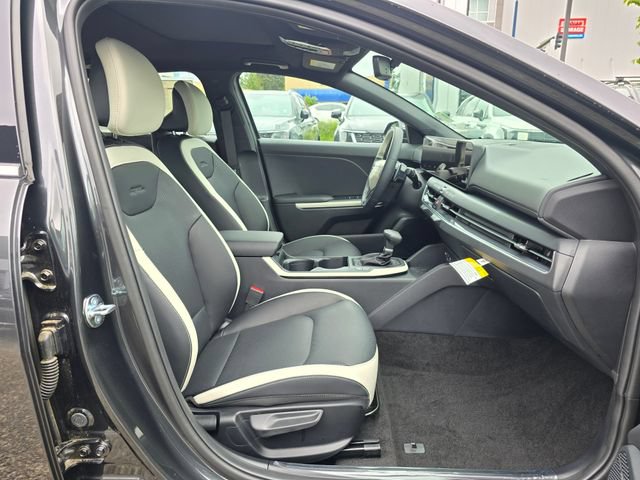 New 2026 Kia K4 GT-Line w/ GT-Line Premium Package FWD image 11
