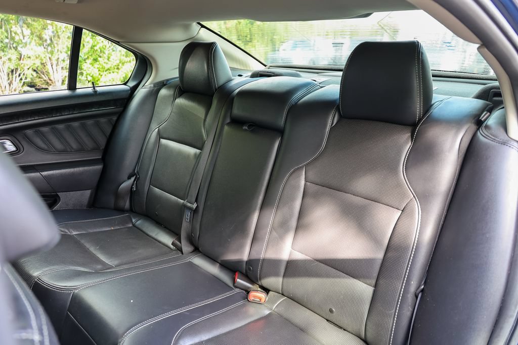Used 2012 Ford Taurus Limited FWD image 31