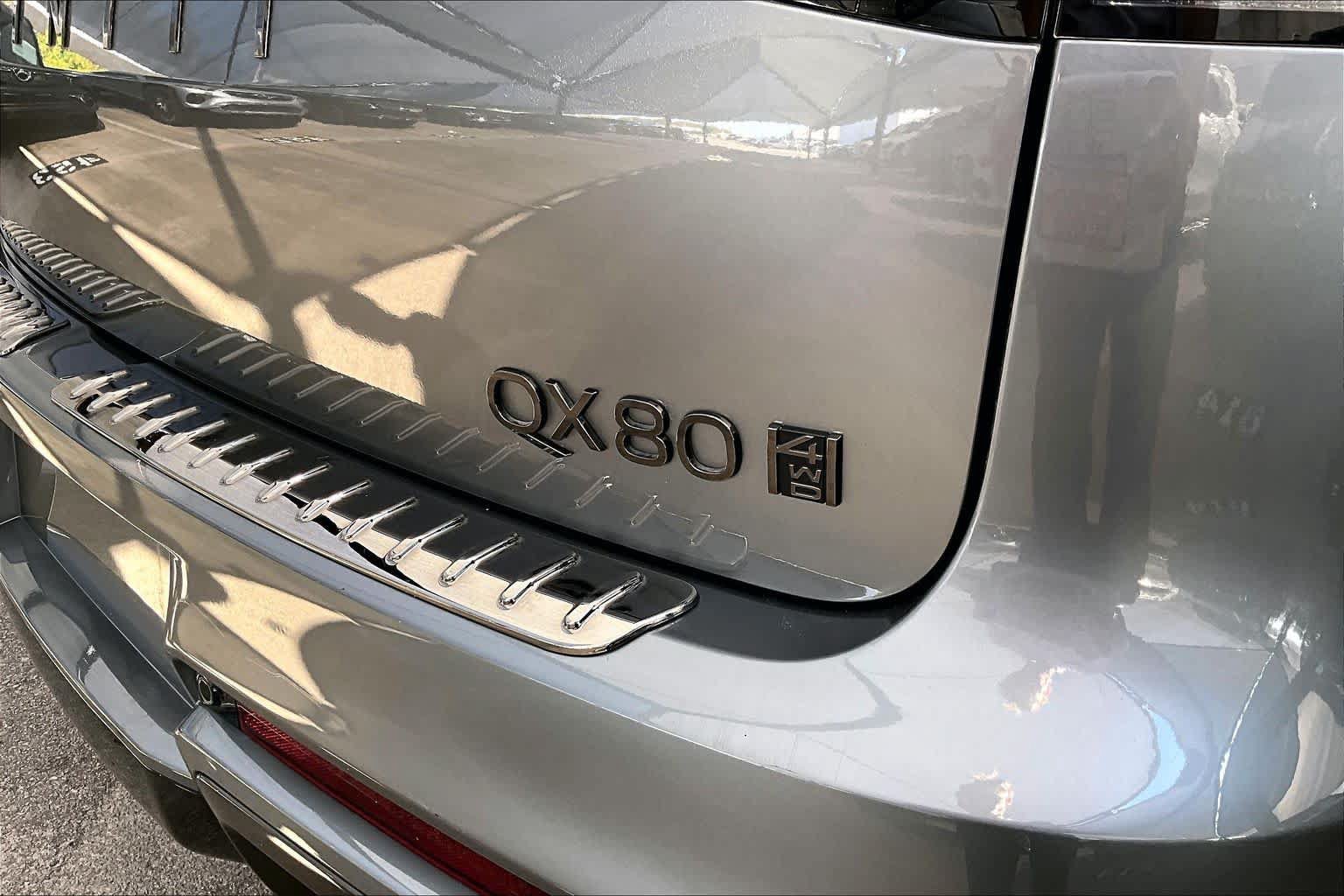 Used 2025 INFINITI QX80 Autograph w/ Autograph Exterior Package AWD/4WD image 10