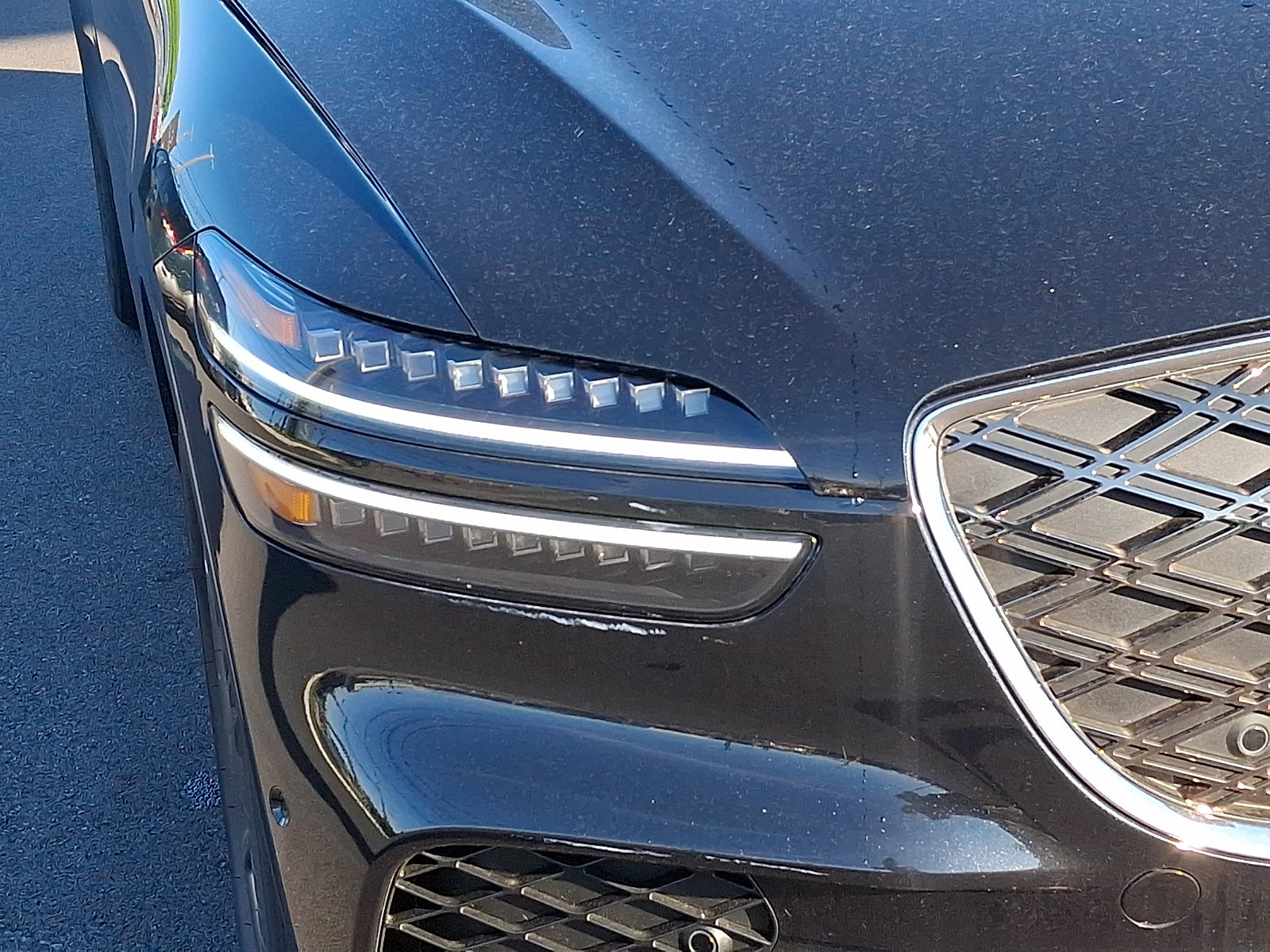 Certified 2026 Genesis GV70 2.5T Advanced AWD/4WD image 9