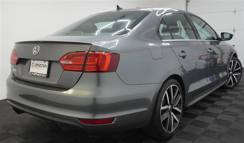 Used 2012 Volkswagen Jetta GLI FWD image 7