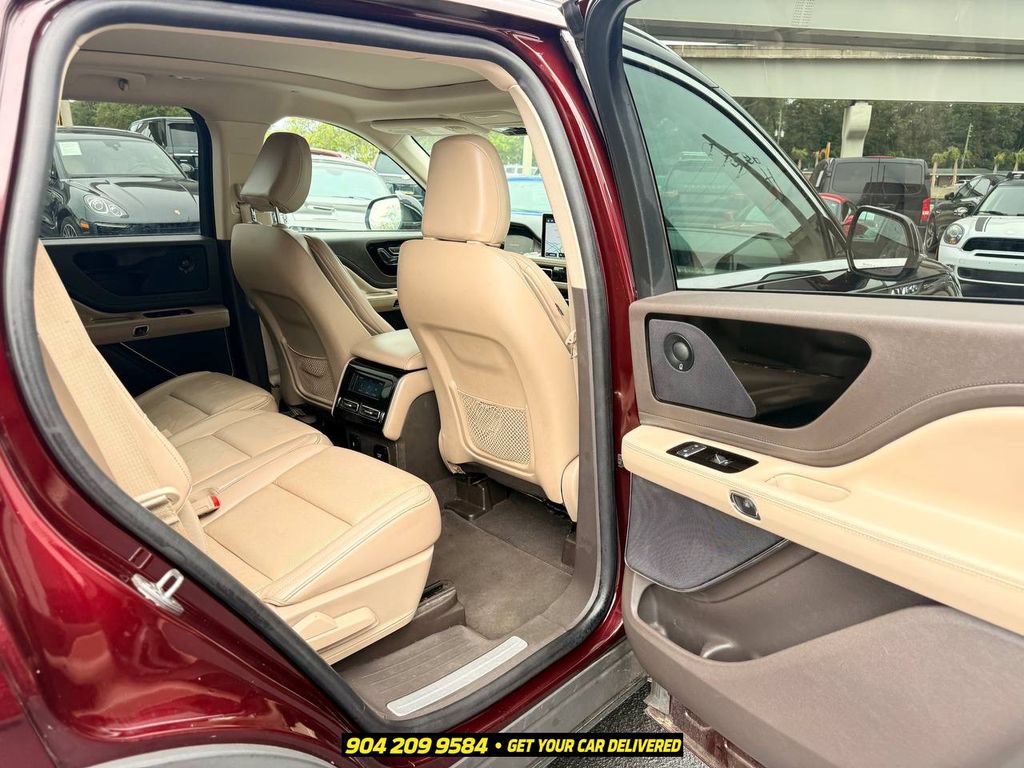 Used 2021 Lincoln Aviator Reserve w/ Class IV Trailer Tow Package AWD/4WD image 31