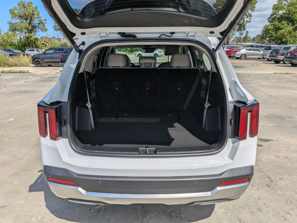 Certified 2026 Kia Sorento EX AWD/4WD image 13