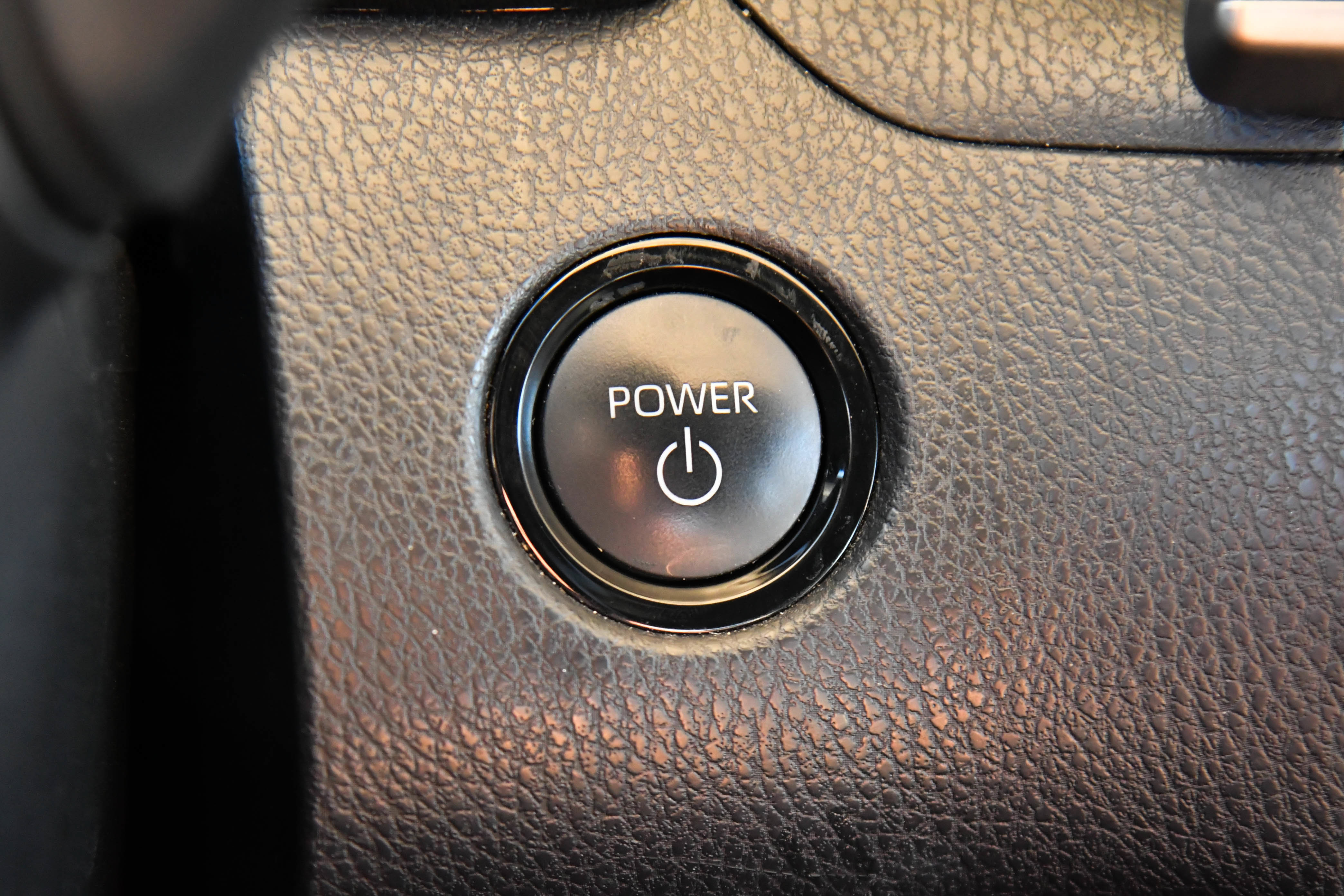 Used 2025 Toyota Camry SE FWD image 31
