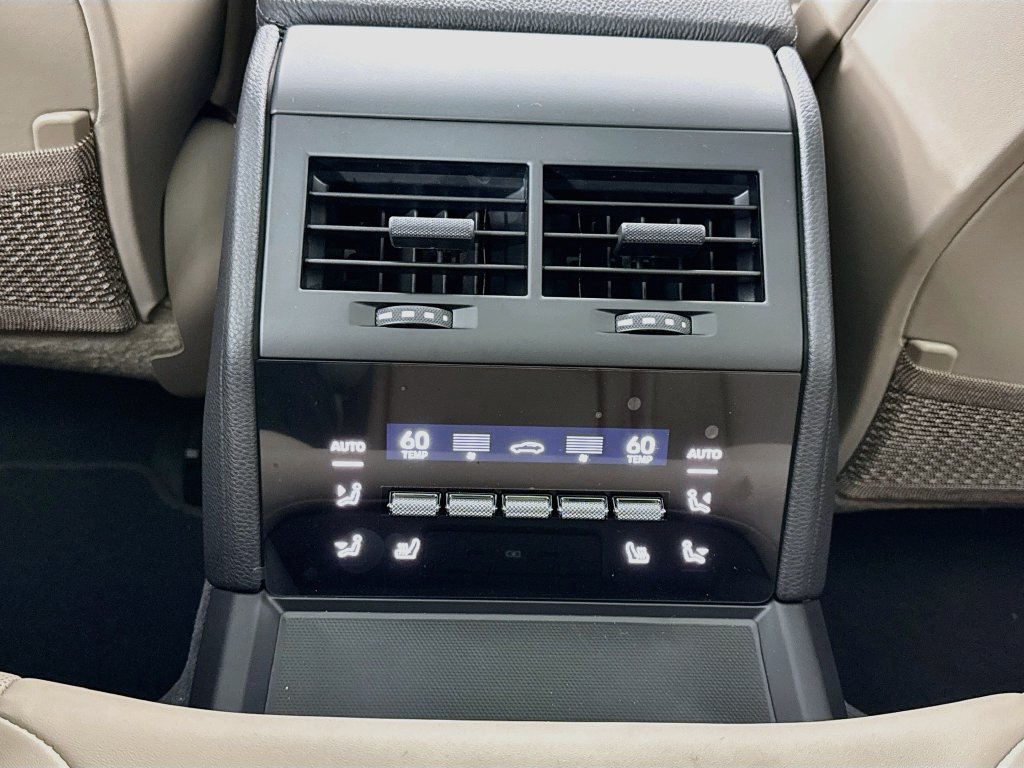 New 2026 Porsche Panamera RWD image 26