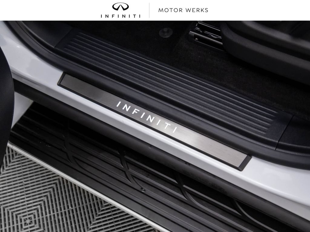 New 2027 INFINITI QX80 Luxe w/ Cargo Package AWD/4WD image 14