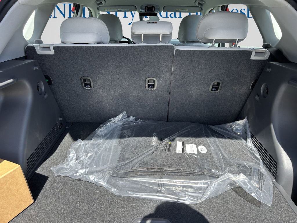 New 2027 Hyundai Kona SE FWD image 15