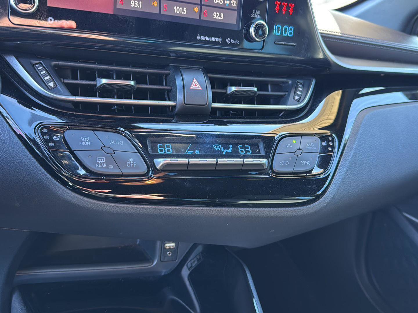 Used 2019 Toyota C-HR Limited image 22